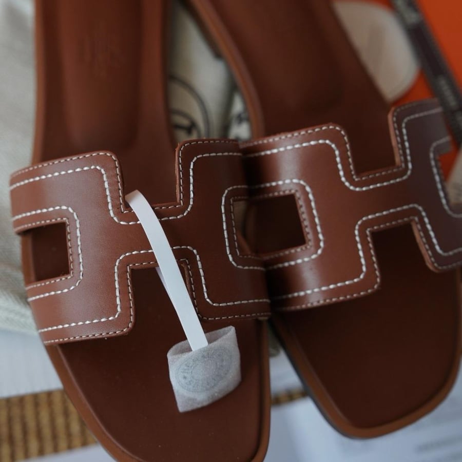 Oran sandal