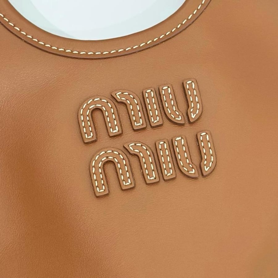 Miu miu lvy 20cm