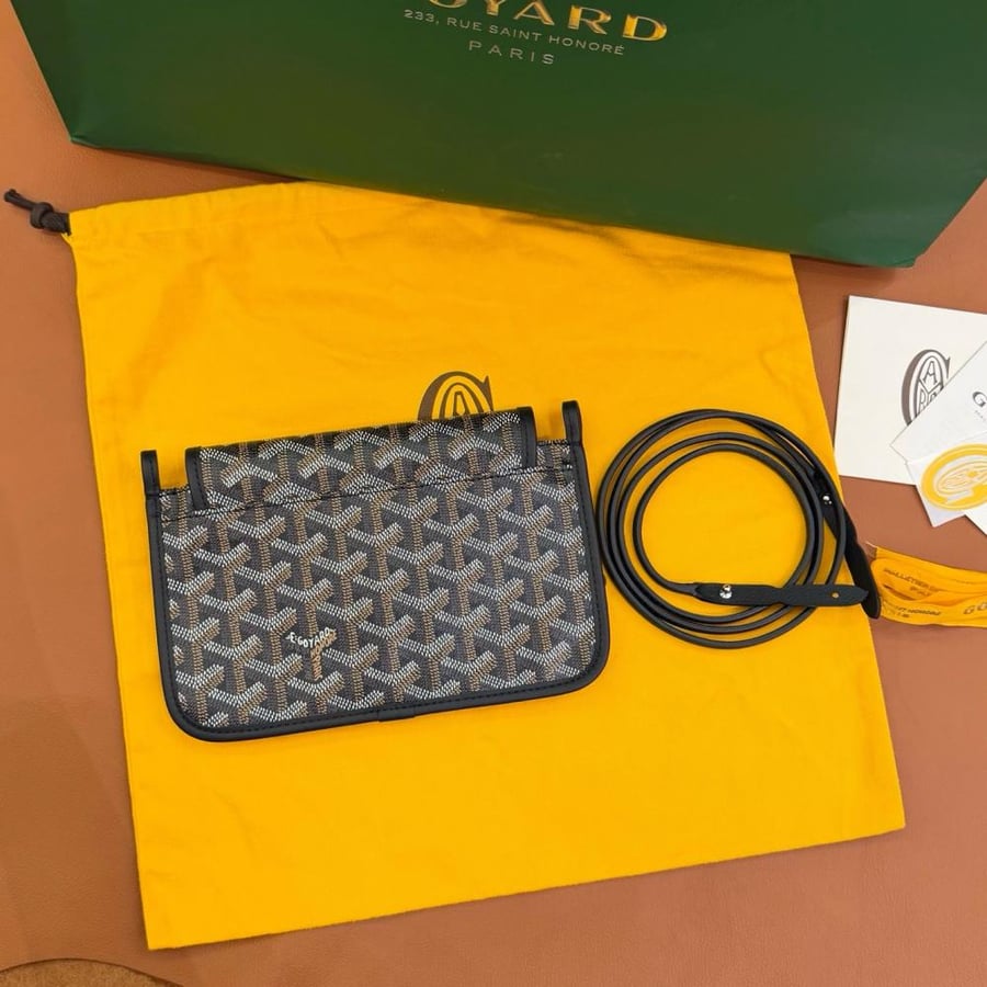 Plumet pouch-wallet