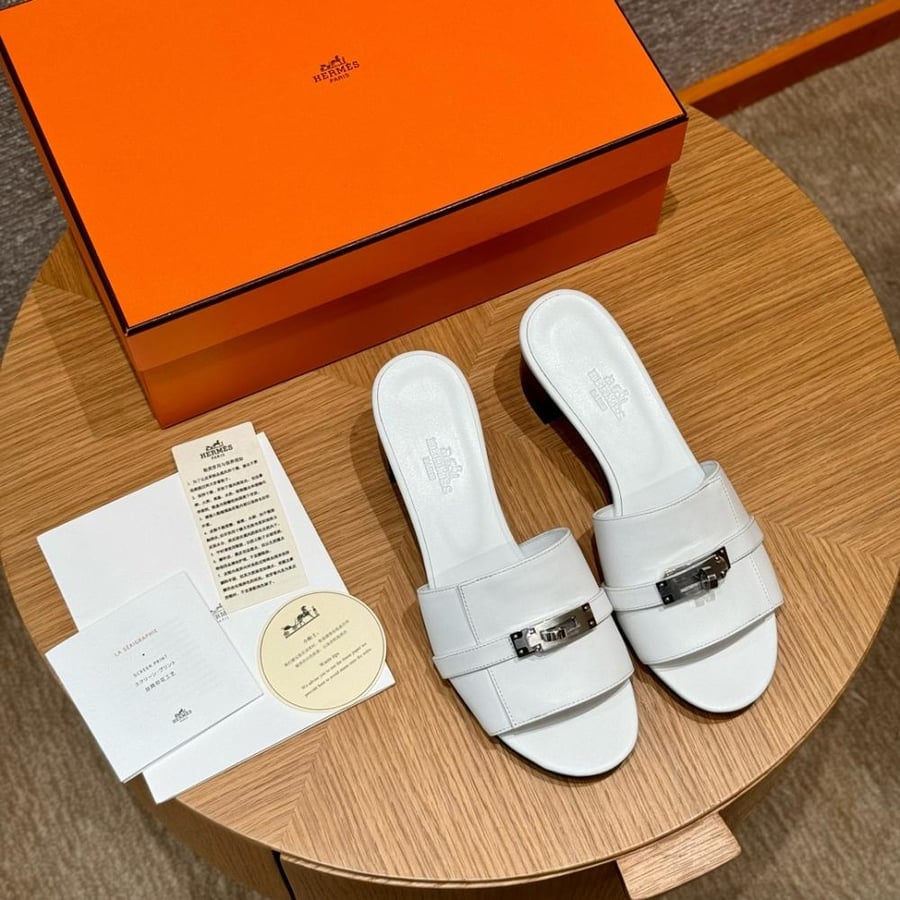 Hermès Gigi 50 sandals palladium Hardwere