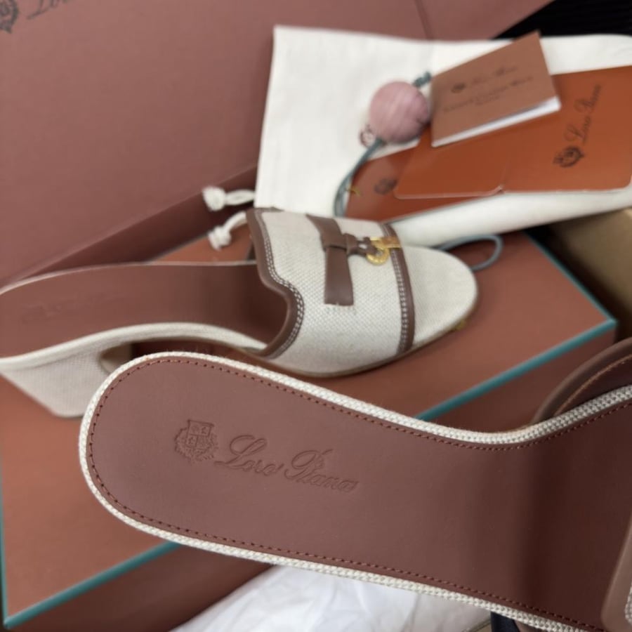 Summer charms sandal