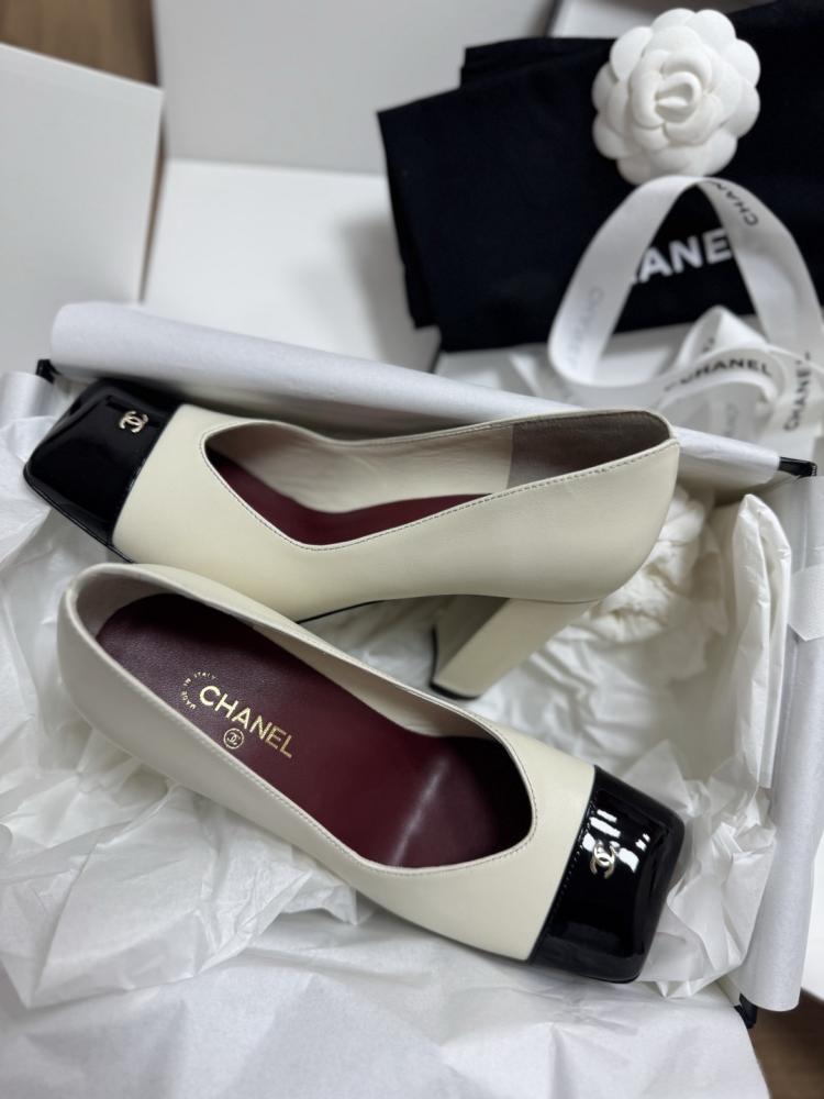 Chanel 26s