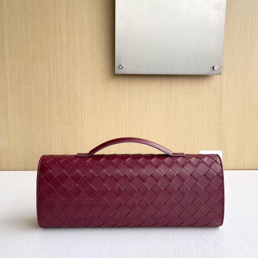 Andiamo Clutch