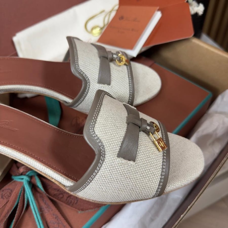 Summer charms sandal