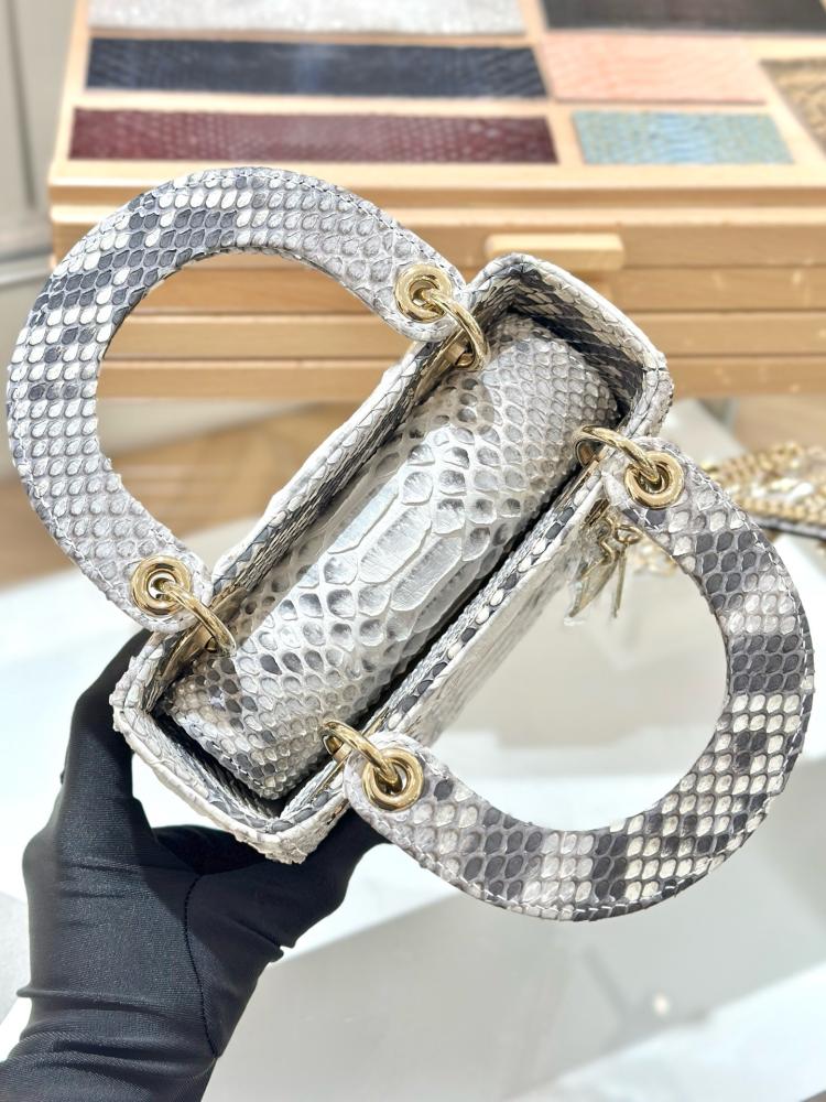 Mini lady dior