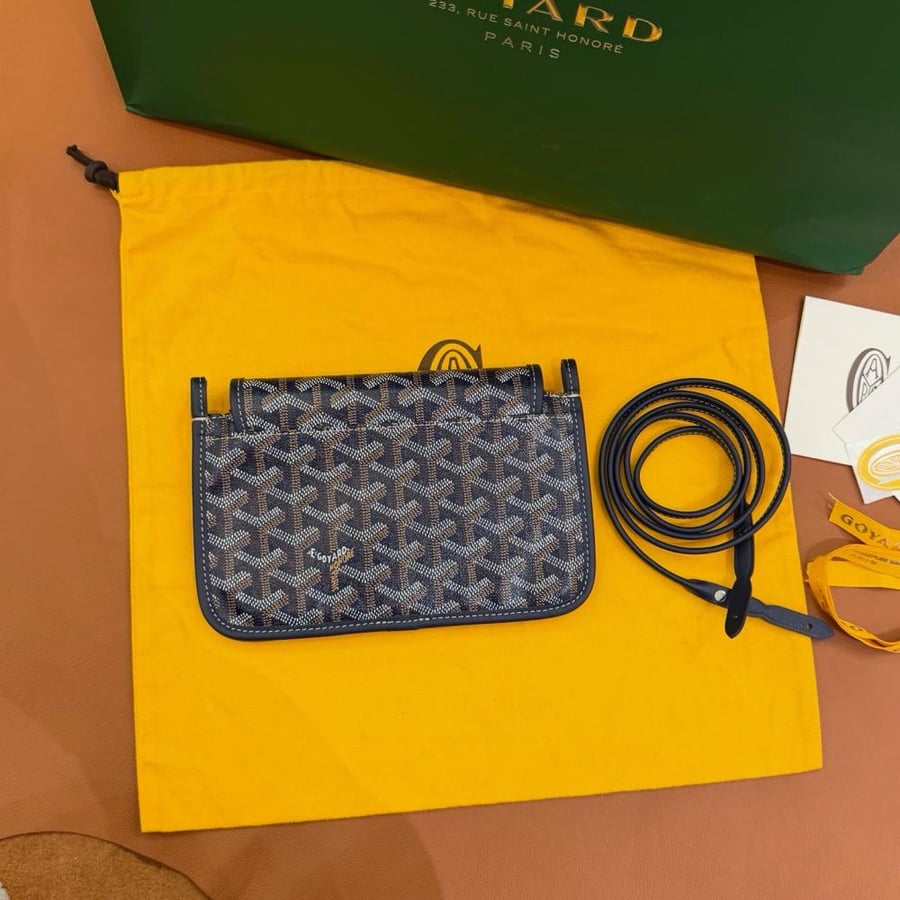Plumet pouch-wallet