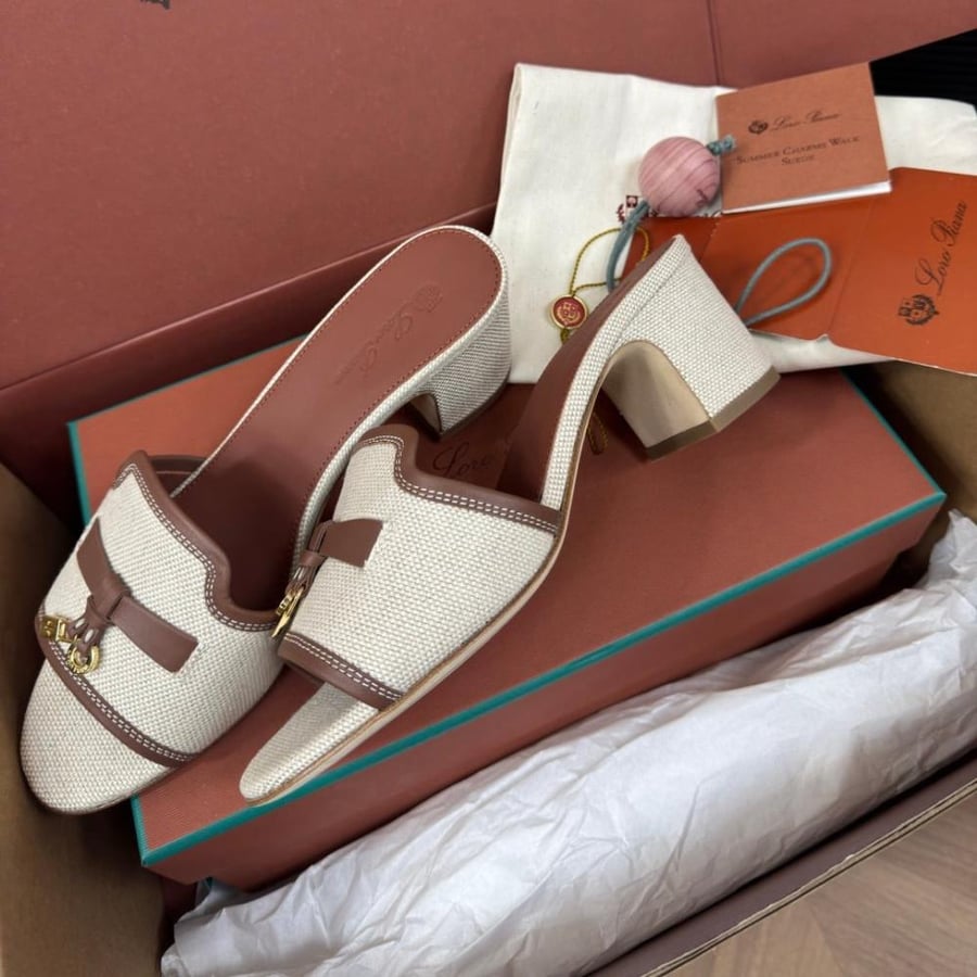 Summer charms sandal