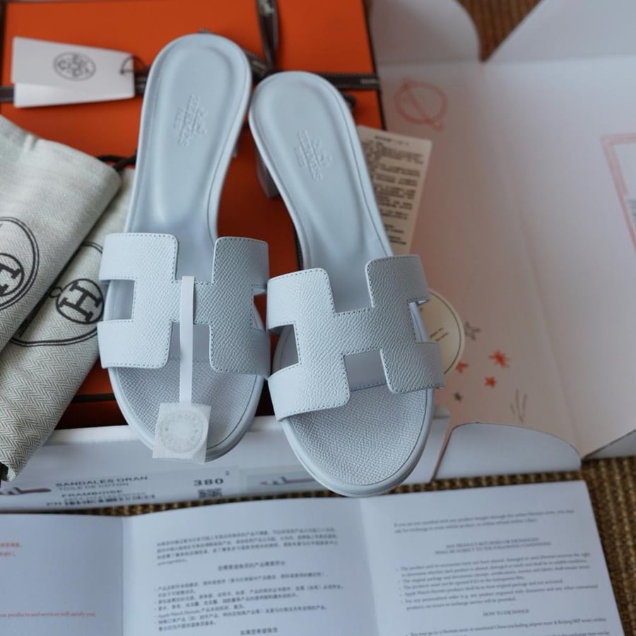 Oasis sandal