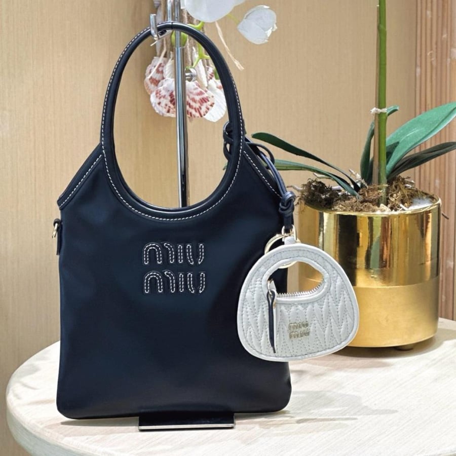 Miu miu lvy 20cm