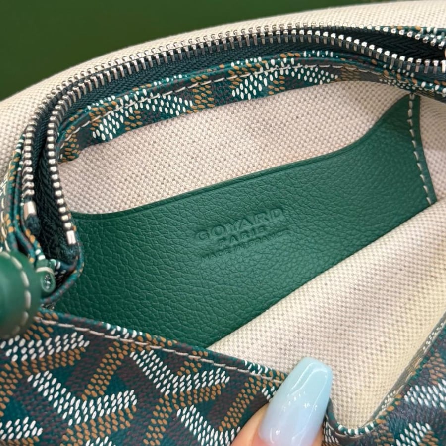 Plumet pouch-wallet