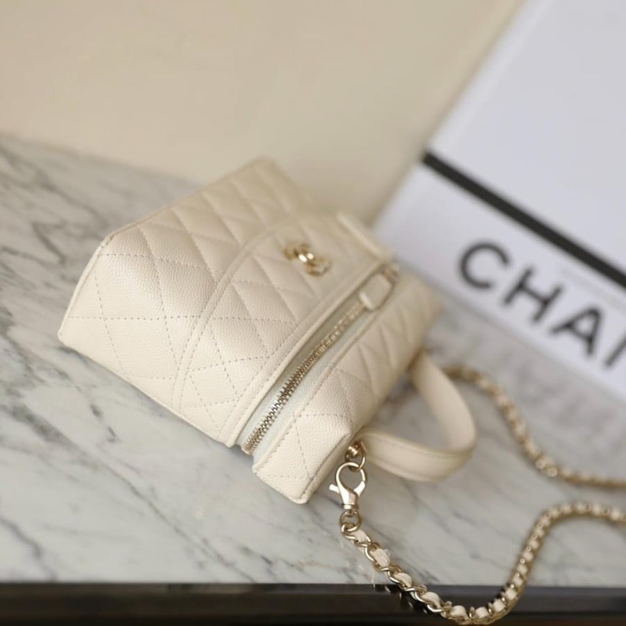 Chanel 25c
