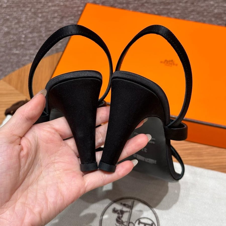 Hermès glamour 75 black color