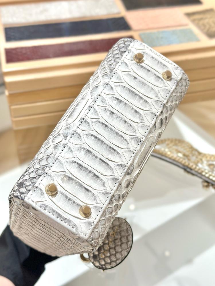 Mini lady dior