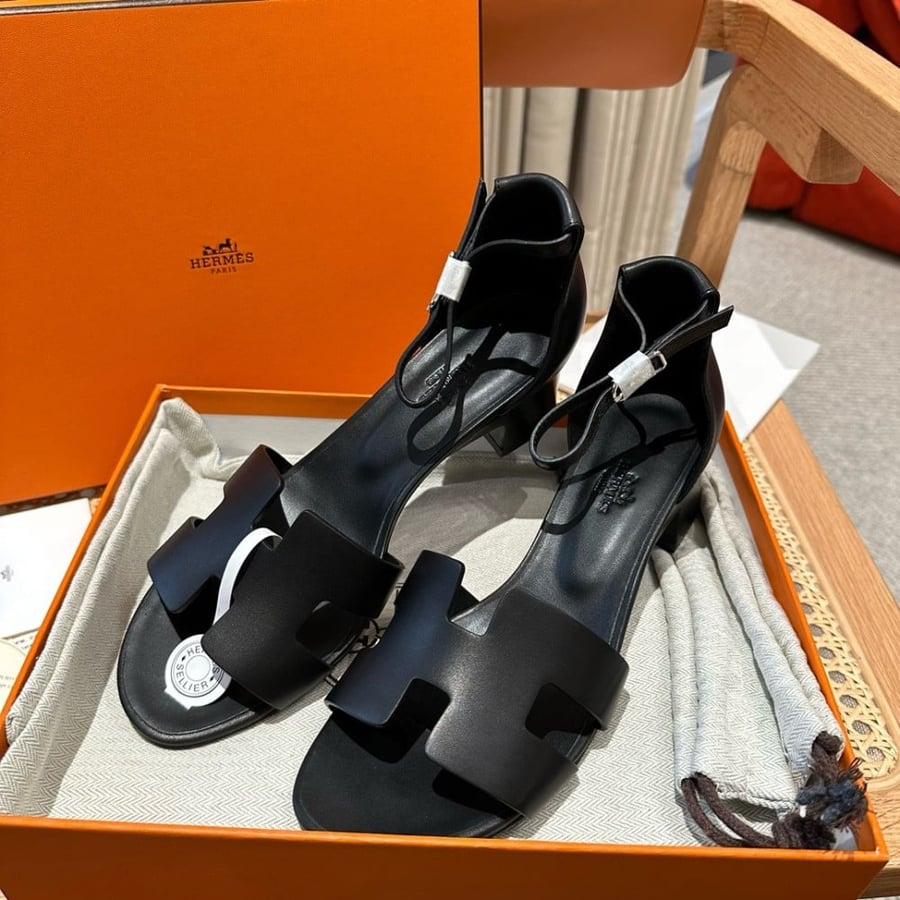 Hermès Black Encens 50 Swift sandal
