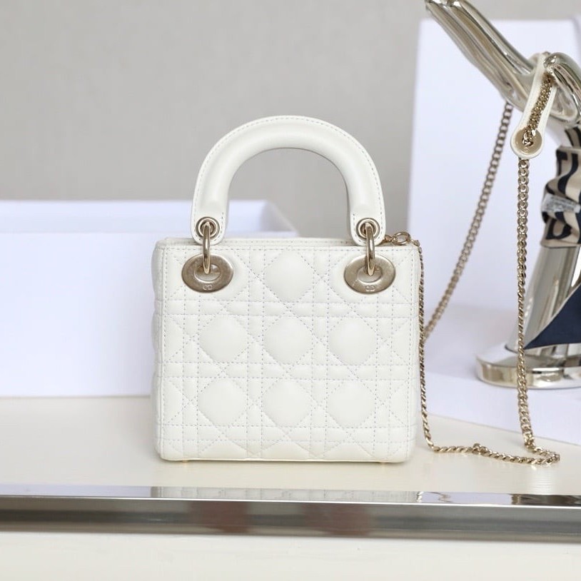 Mini lady dior