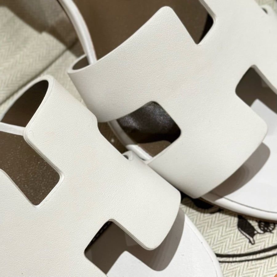 Hermès White Encens 50 Swift sandal