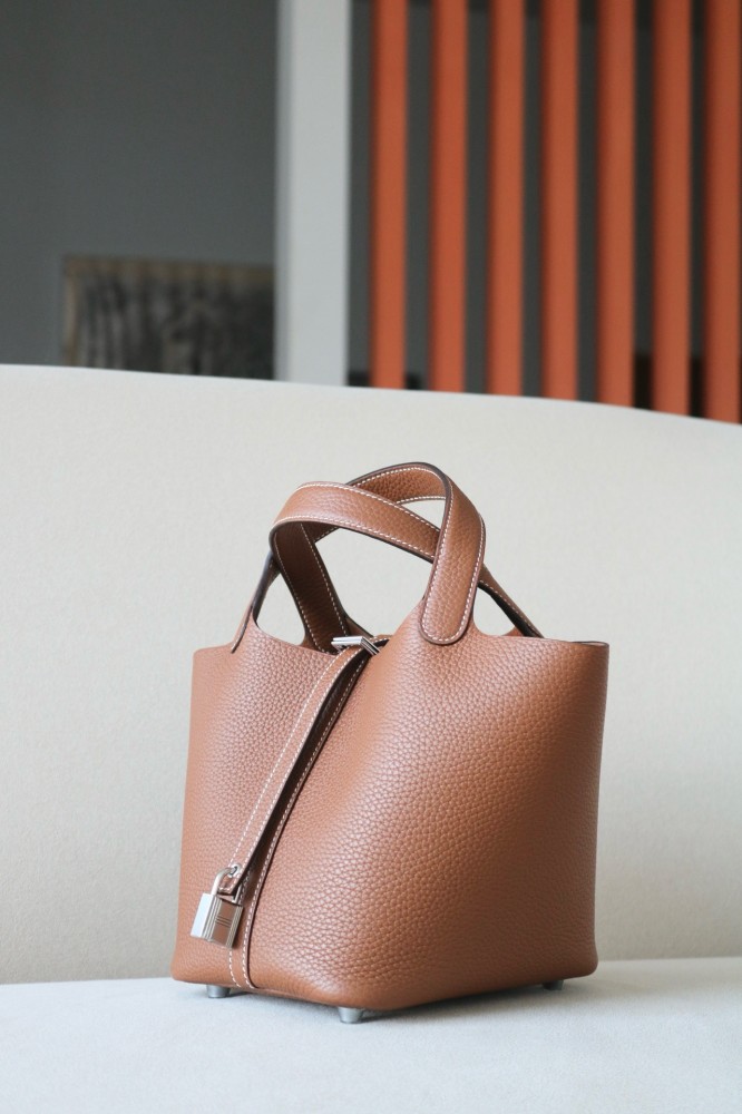 Hermès Picotin 18 Gold TC Phw