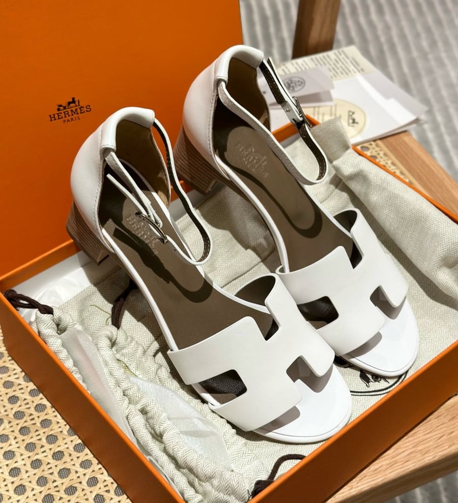 Hermès White Encens 50 Swift sandal