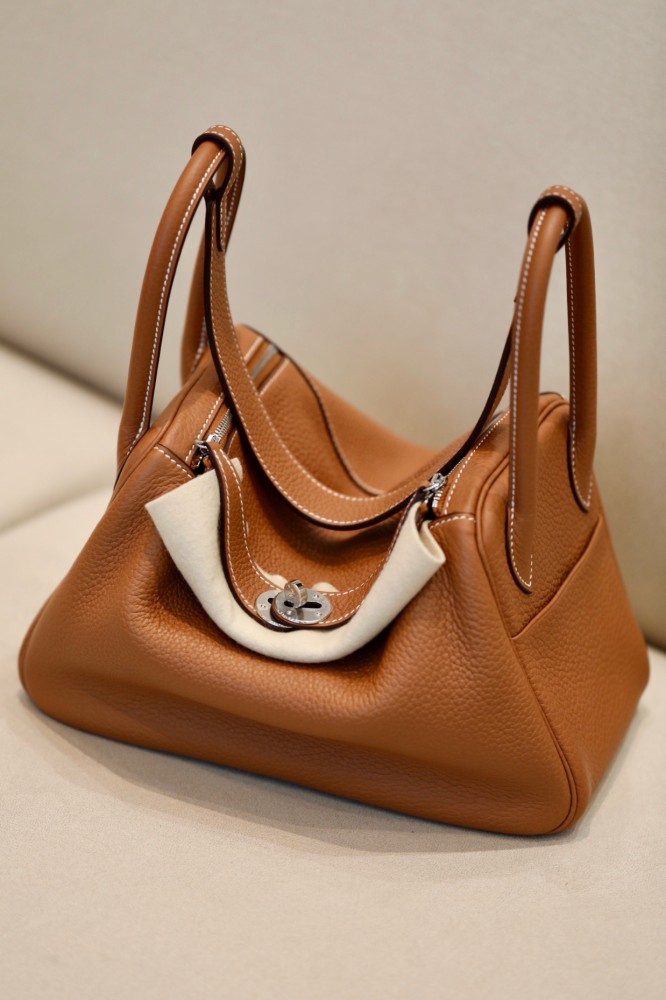 Hermès Lindy 26 Gold Color TC Phw