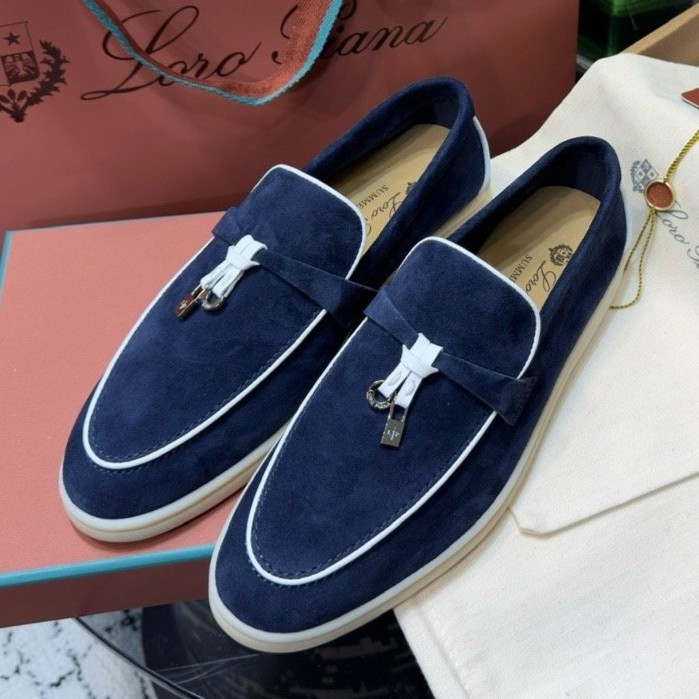 Loropiana summer walk