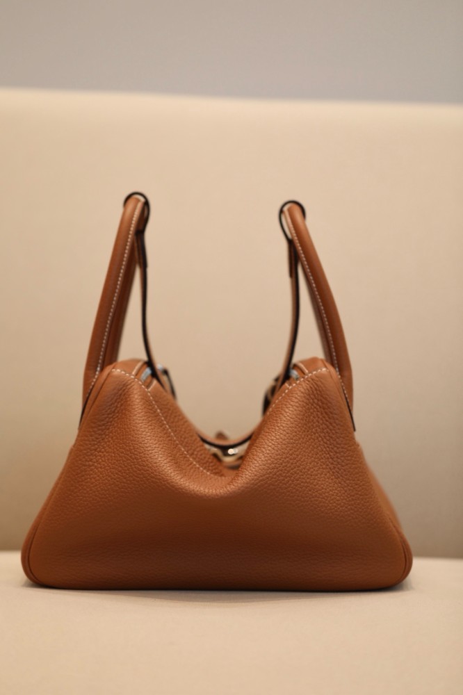 Hermès Lindy 26 Gold Color TC Phw