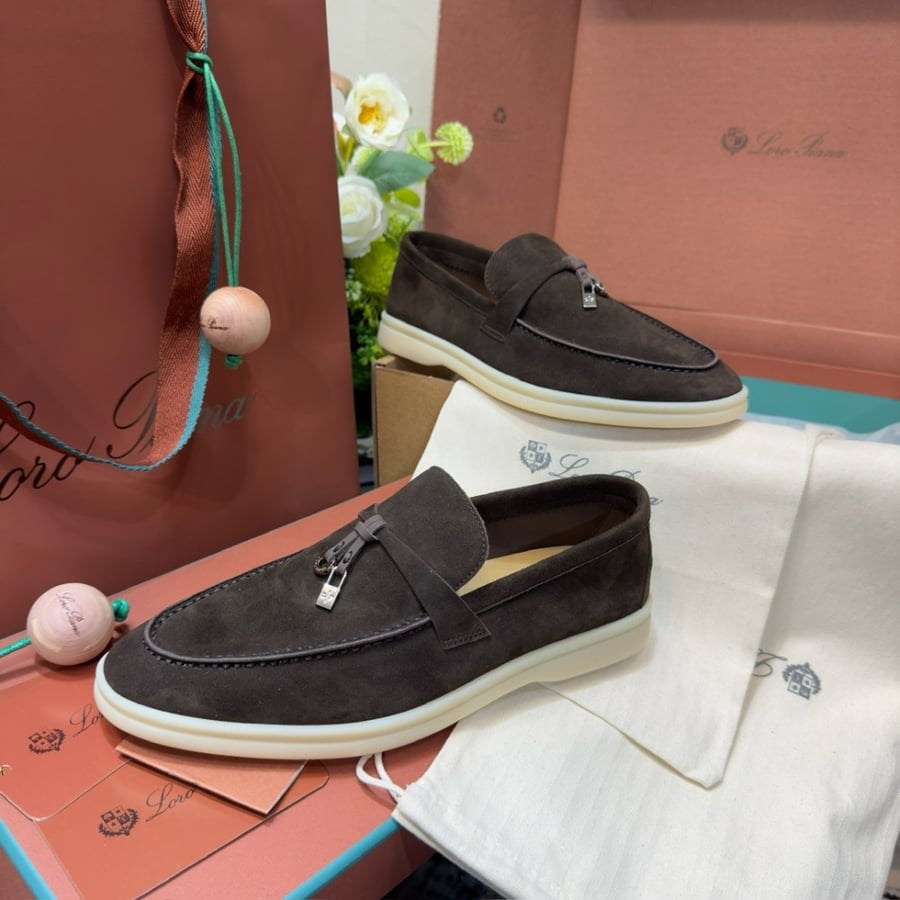 Loropiana summer walk