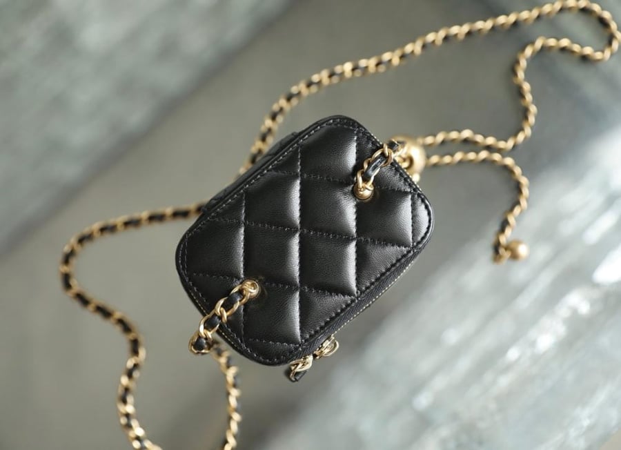 Chanel mini vanity