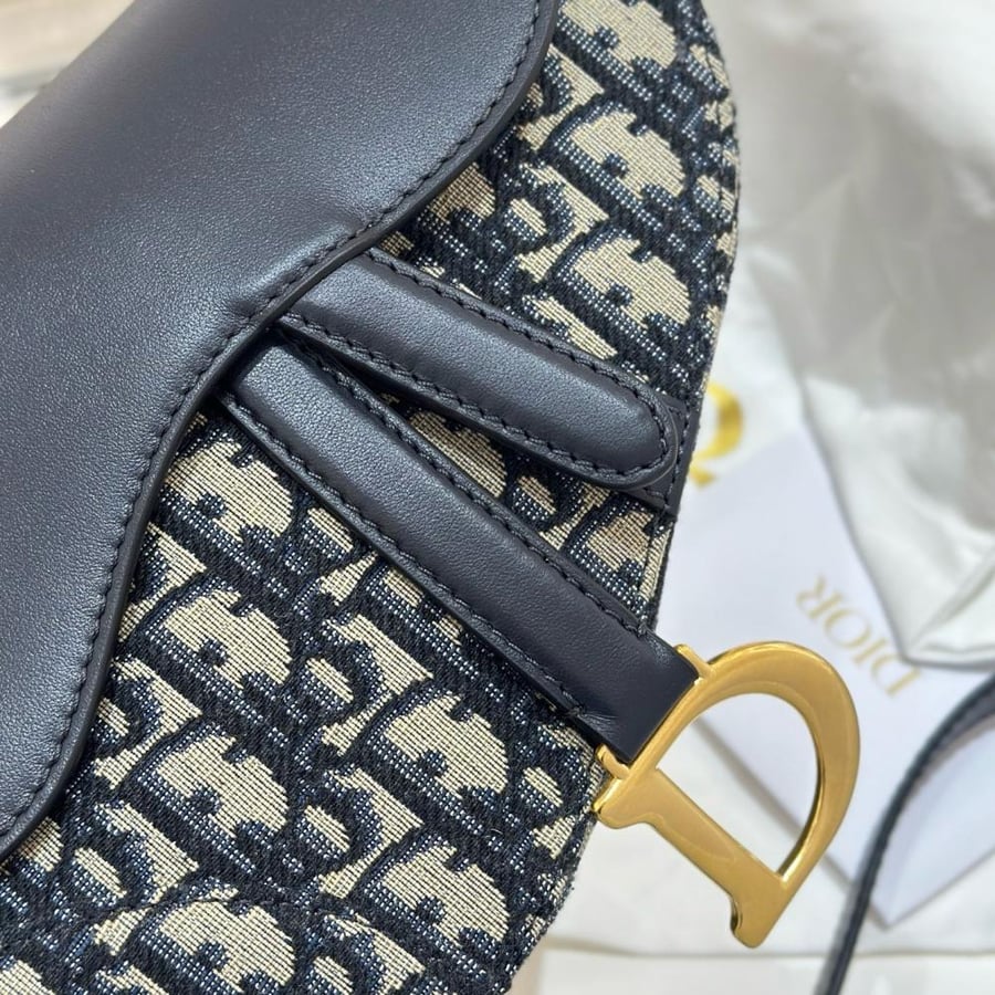 Mini soft saddle