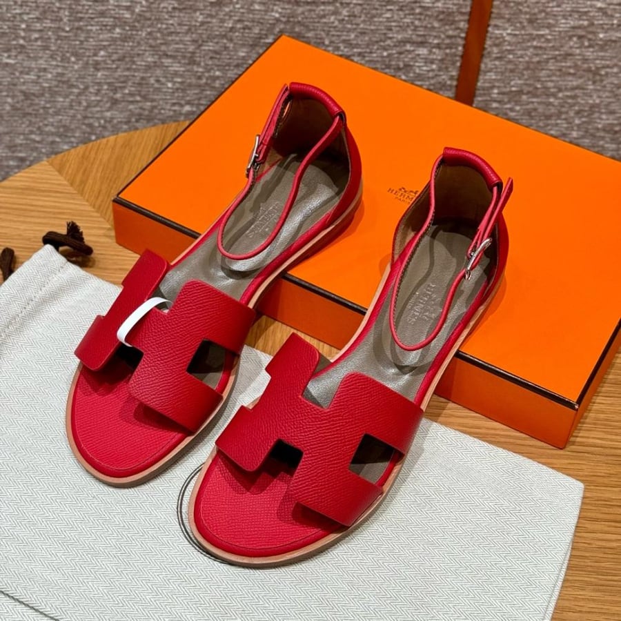 Hermès Red Santorini epsom sandal
