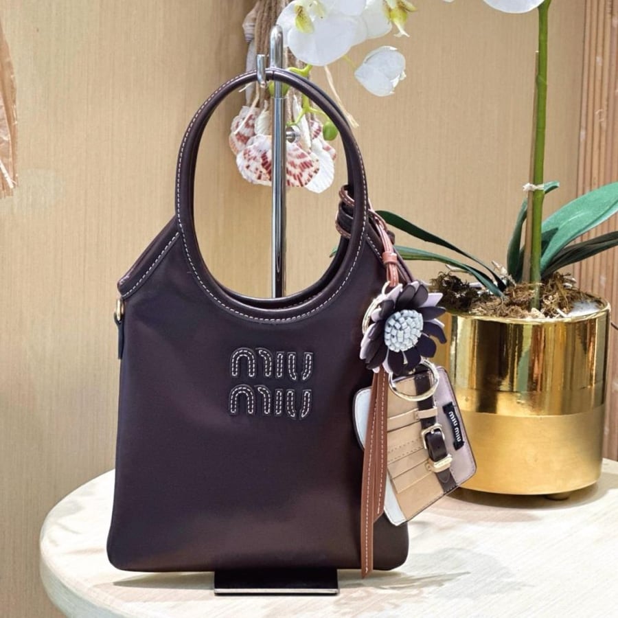 Miu miu lvy 20cm