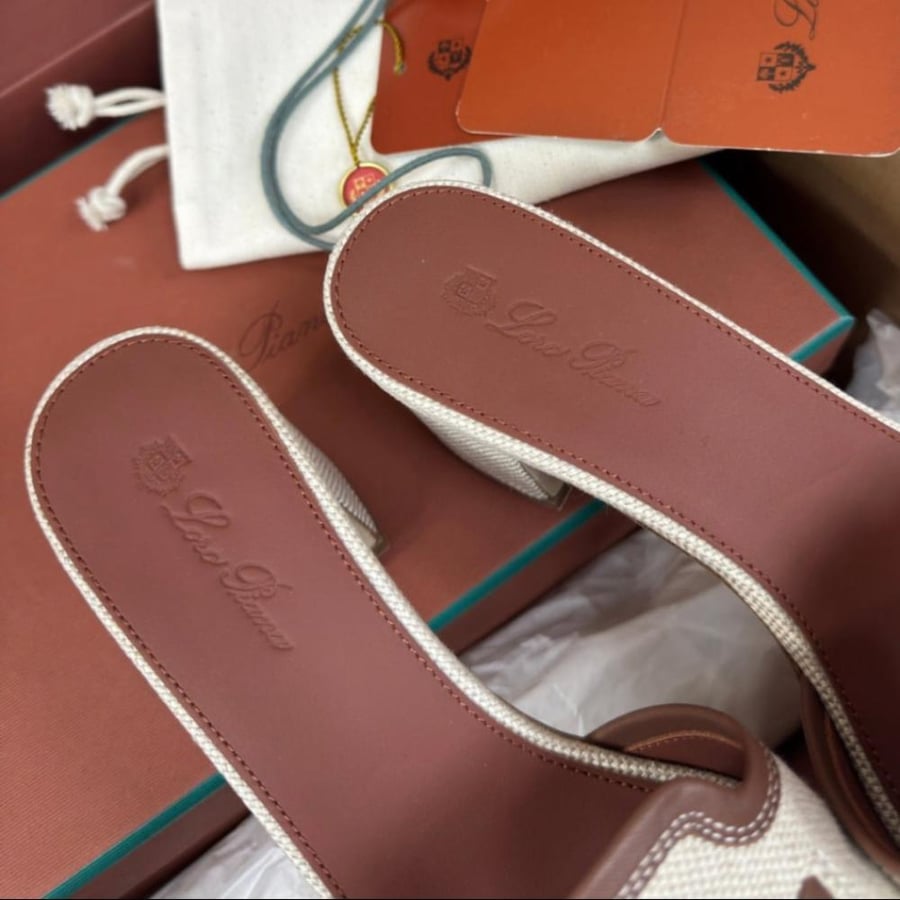 Summer charms sandal