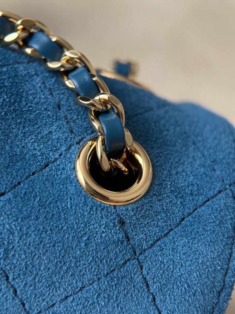 Mini flap bag