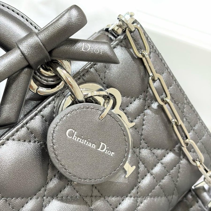 Small lady dior with bow