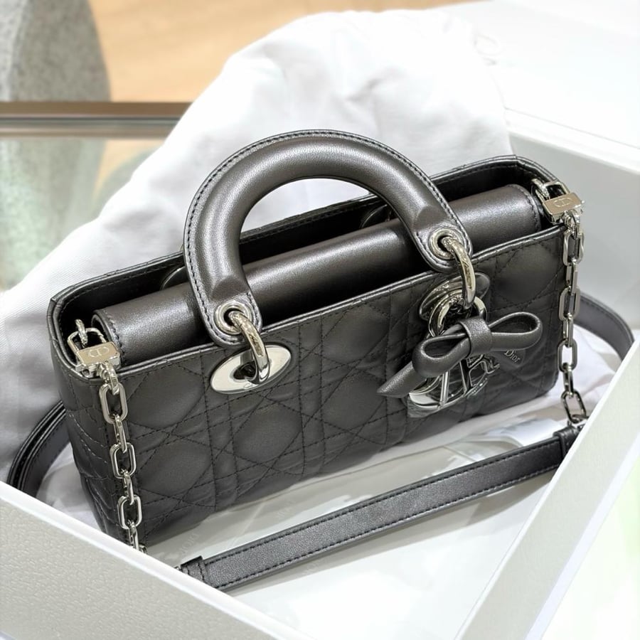 Small lady dior with bow