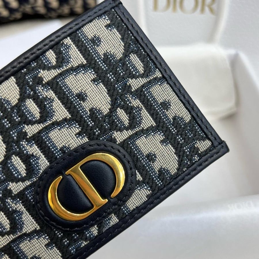 Dior wallet 30 Montaigne card holder