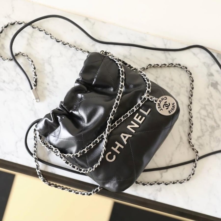 Chanel 22bag mini shiny calfskin