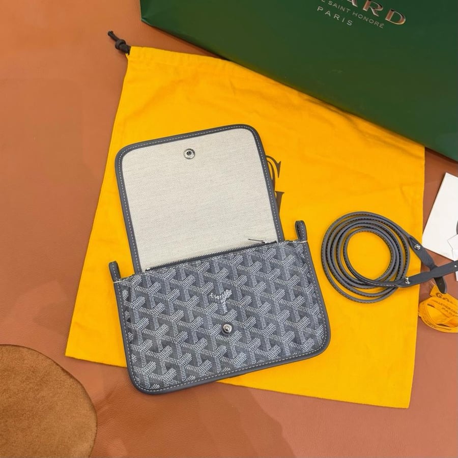 Plumet pouch-wallet