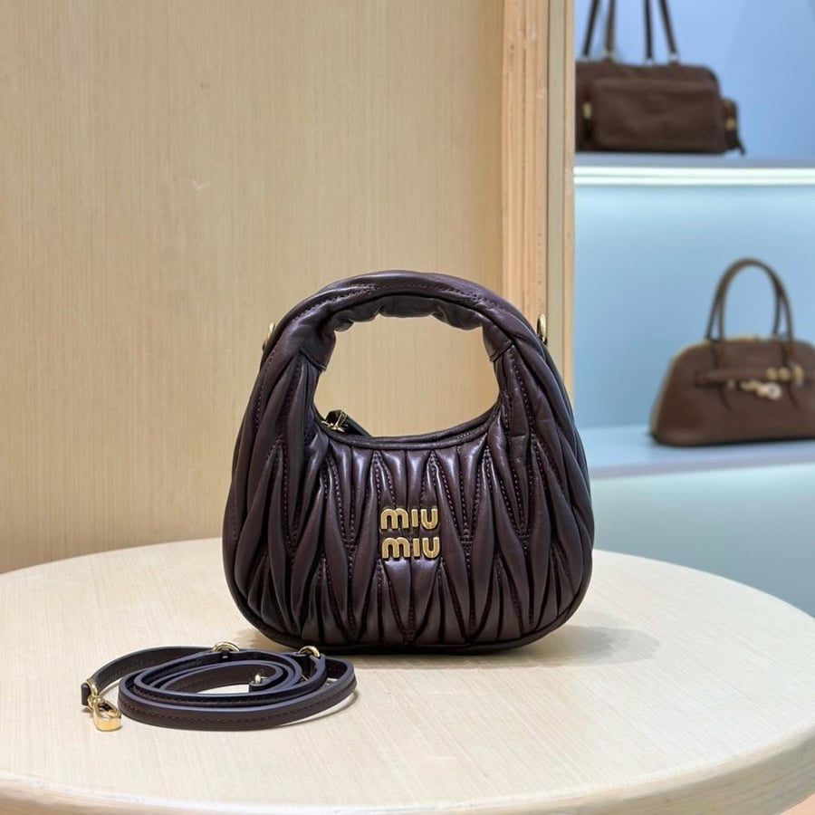Miu miu Wander hobo 17.5cm
