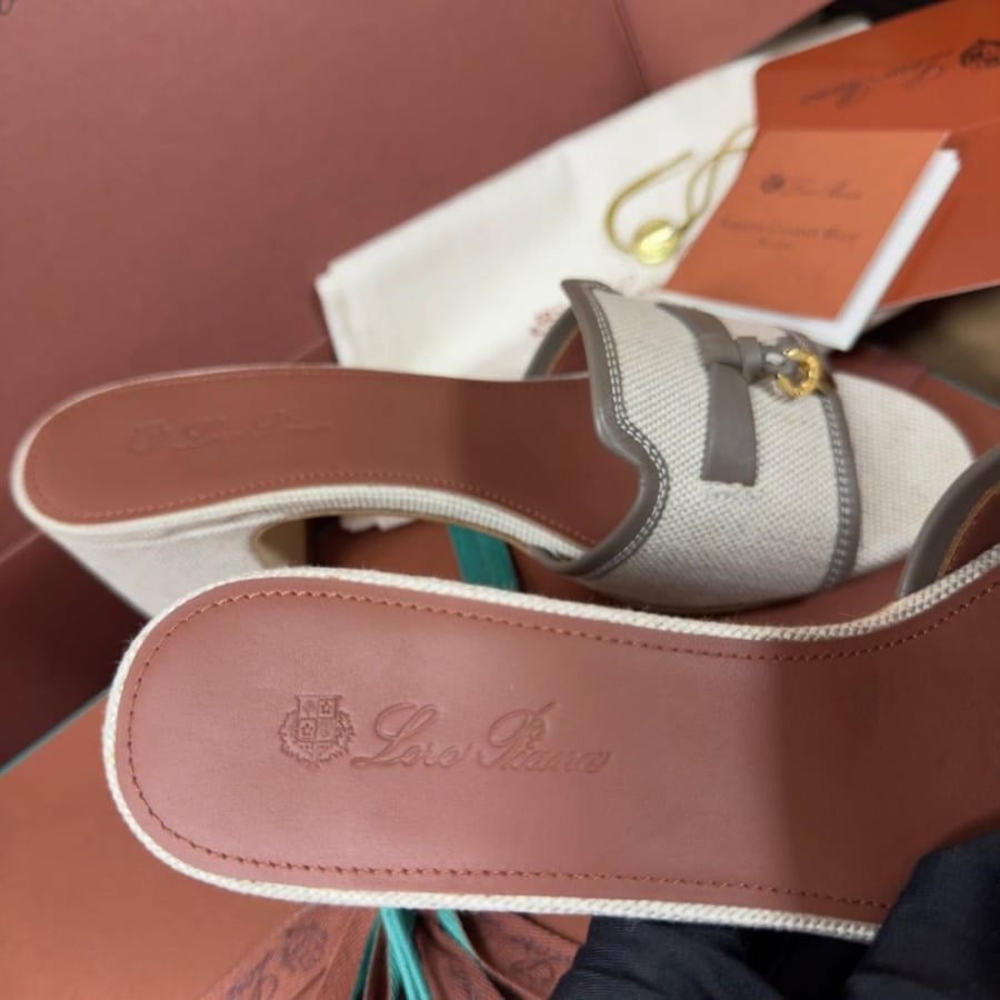 Summer charms sandal