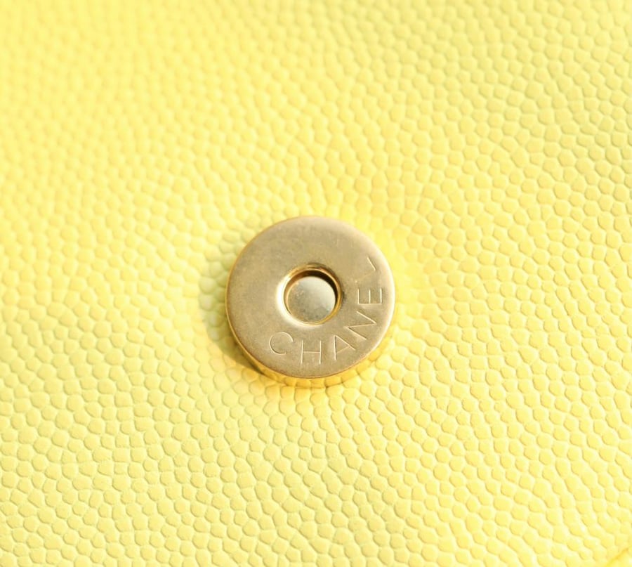 Chanel mini 26p