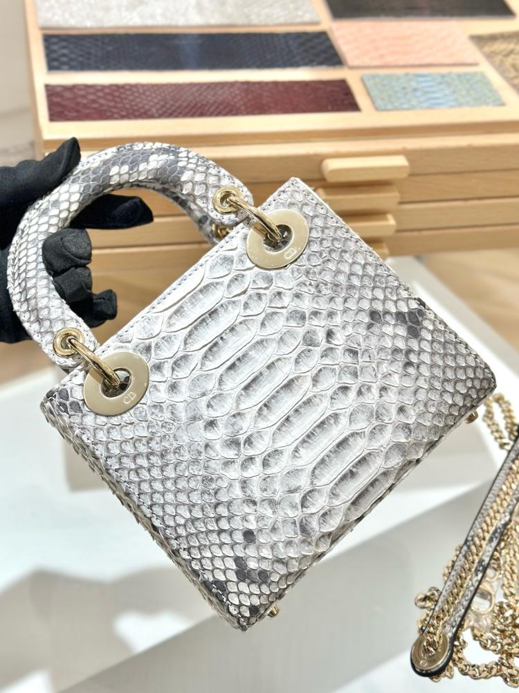 Mini lady dior