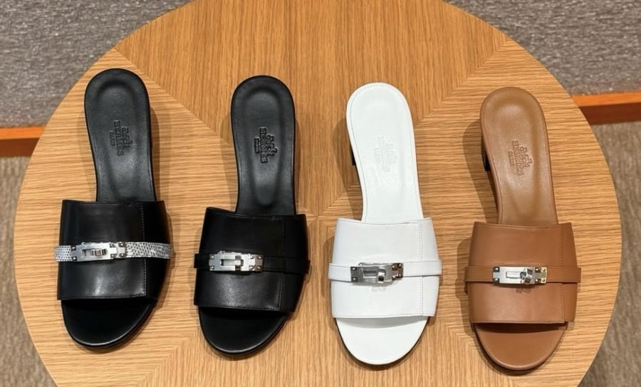 Hermès Gigi 50 sandals palladium Hardwere