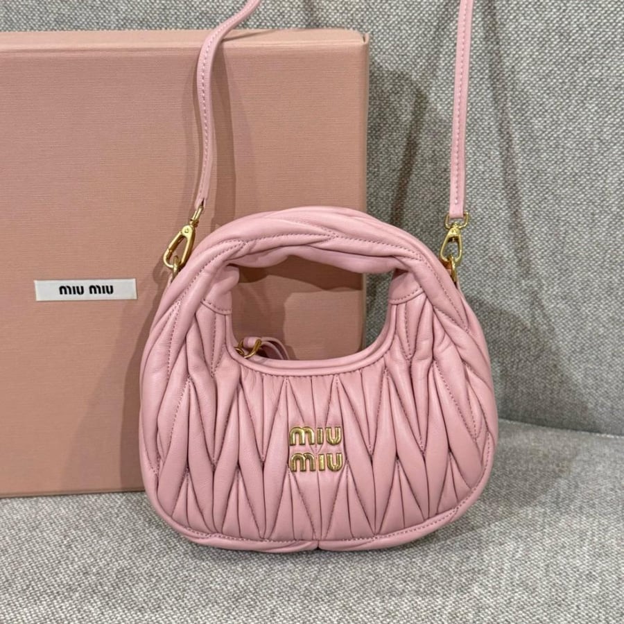 Miu miu Wander hobo 17.5cm
