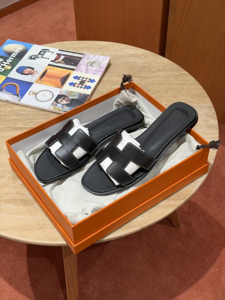 Oran sandal
