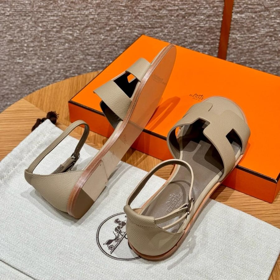 Hermès Santorini epsom sandal