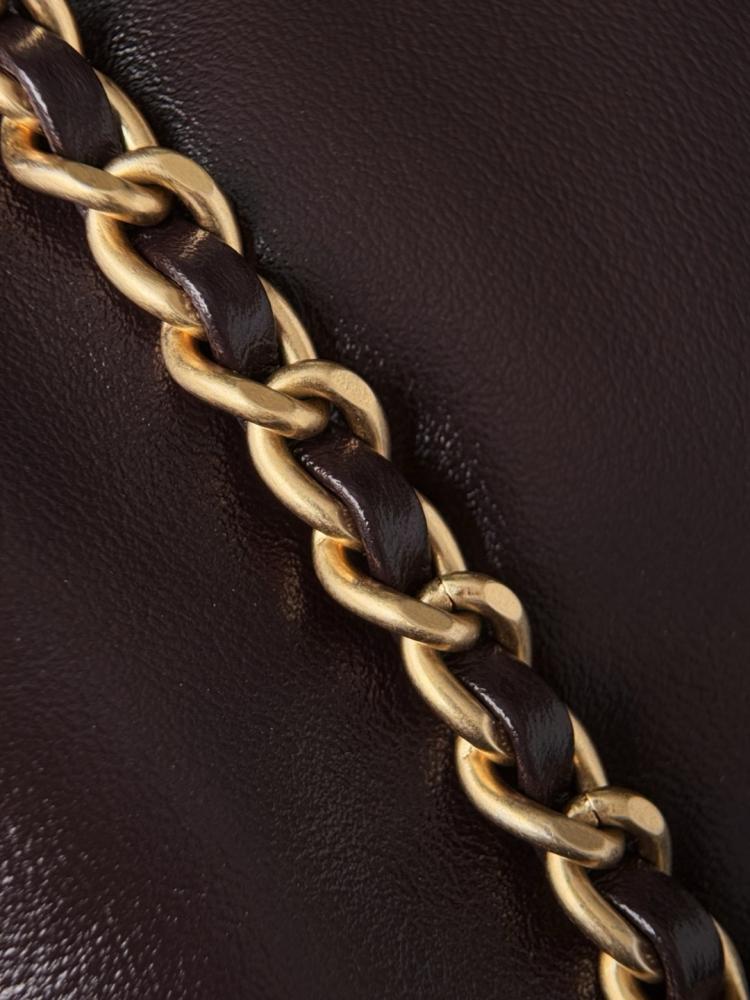 Chanel 22bag mini shiny calfskin