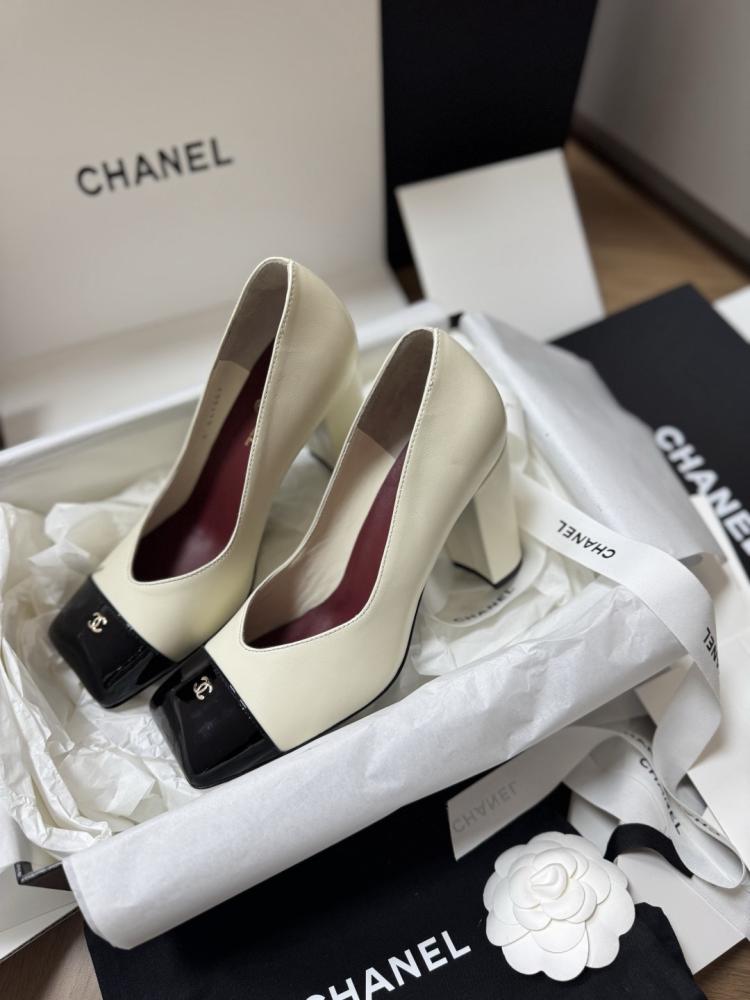 Chanel 26s