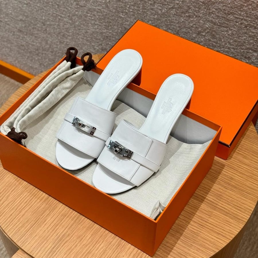Hermès Gigi 50 sandals palladium Hardwere