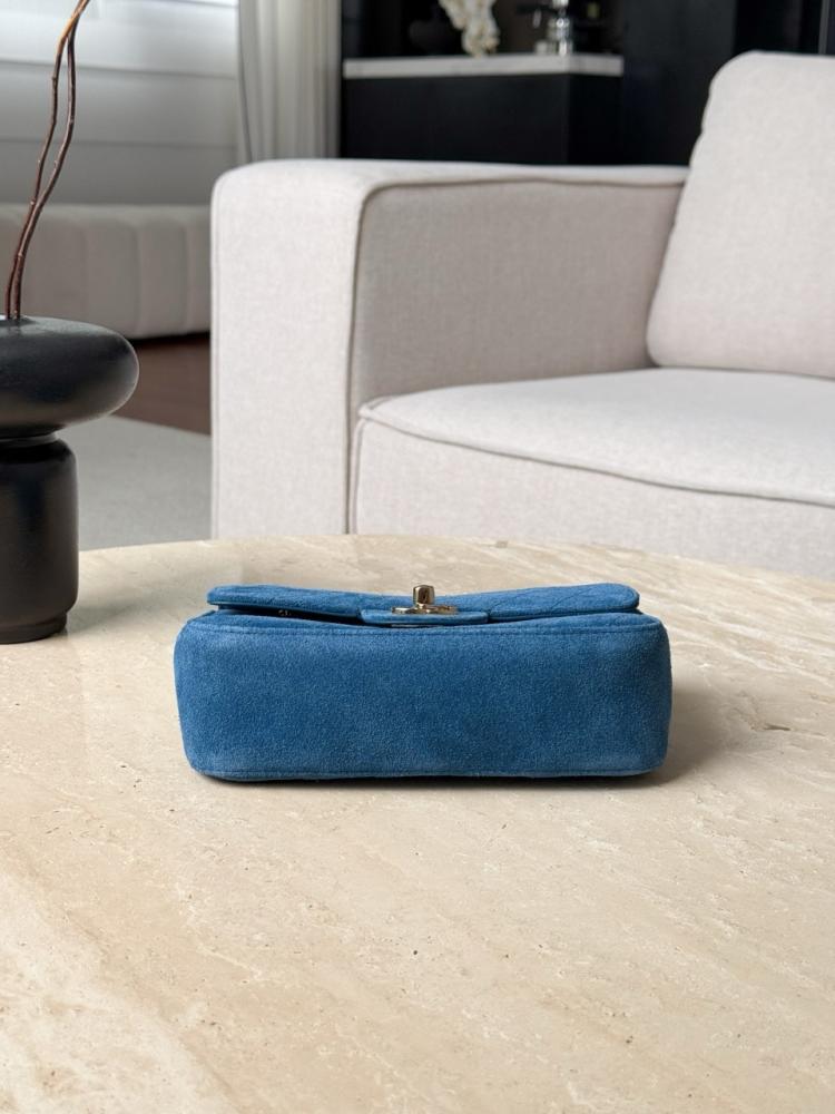Mini flap bag