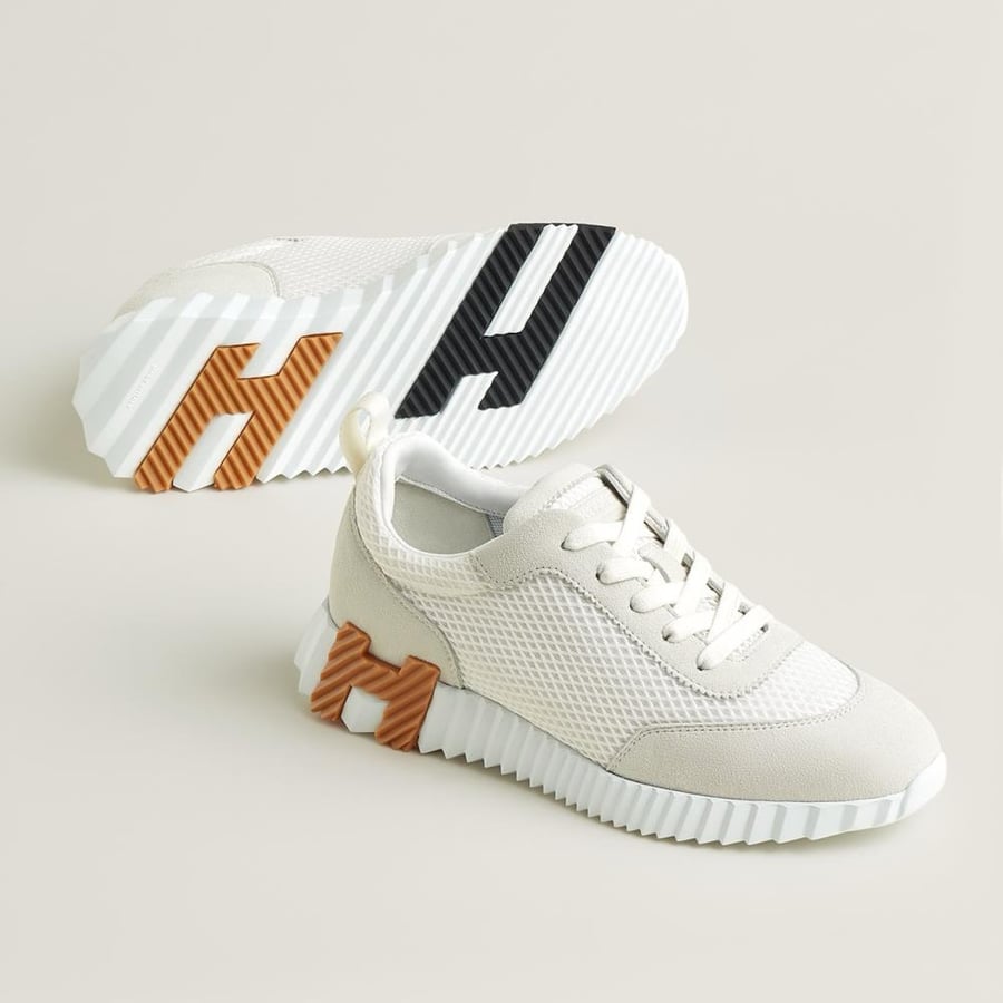 Bouncing sneaker